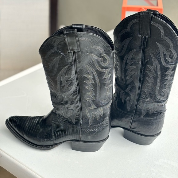 Men’s Justin black cowboy boots - Picture 2 of 10